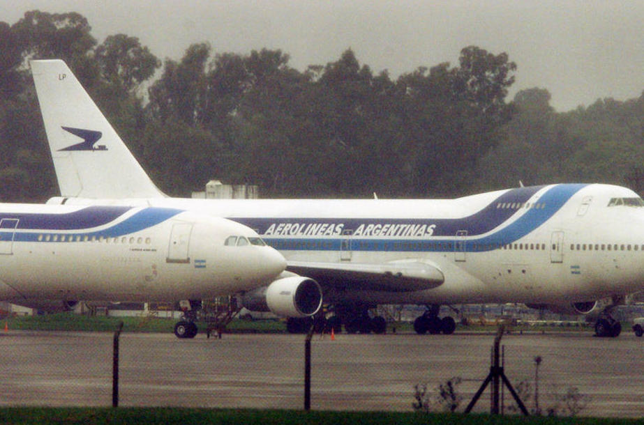 Argentina''s largest airline, Aerolineas Argentinas