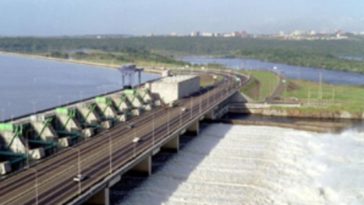 Venezuelan government fights illegal mining